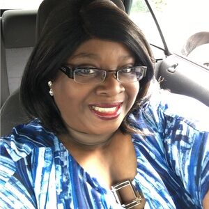 Meet your Posher, Stephenie